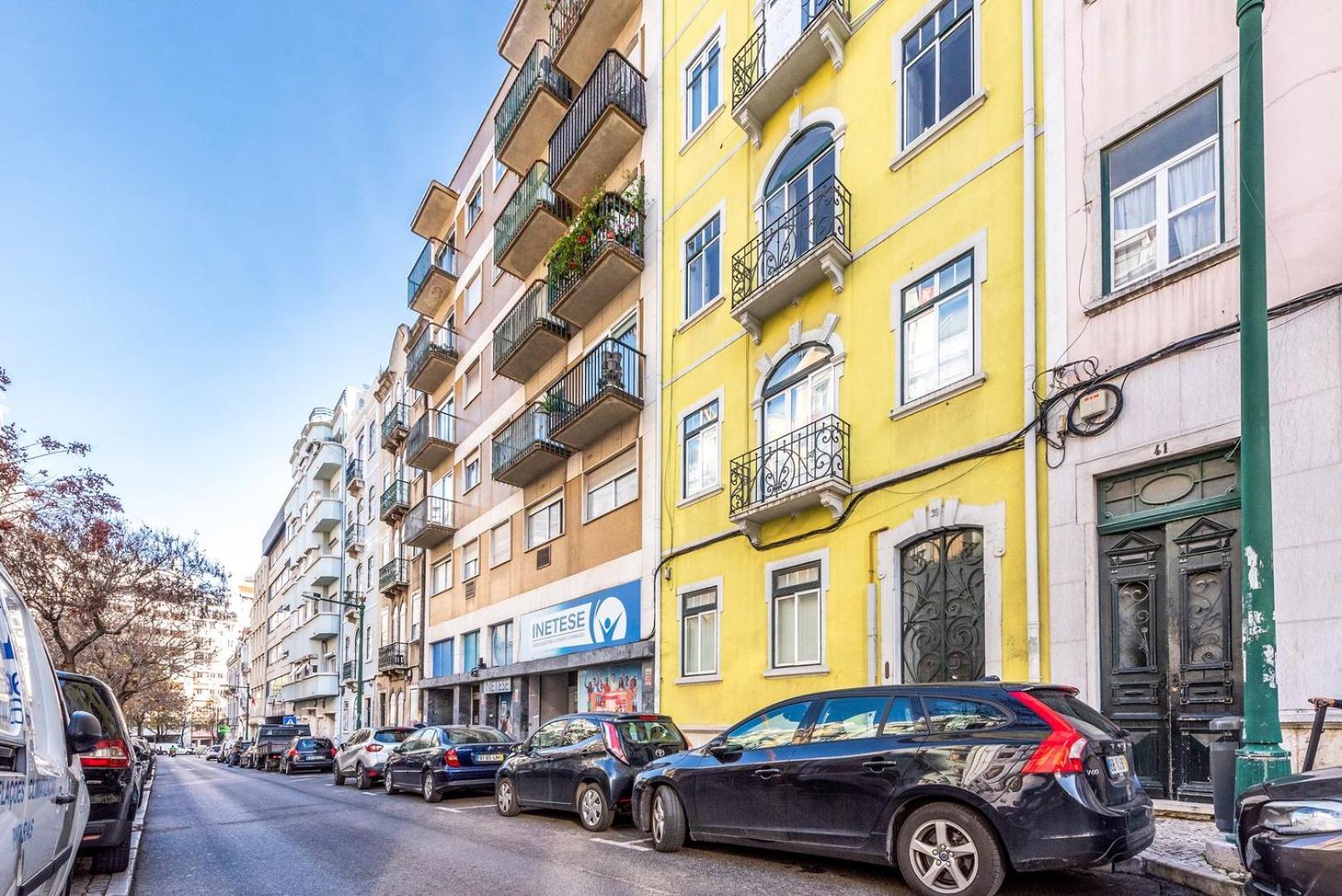 Guestready - Saldanha Building Garden Apartment Lisbon Bagian luar foto