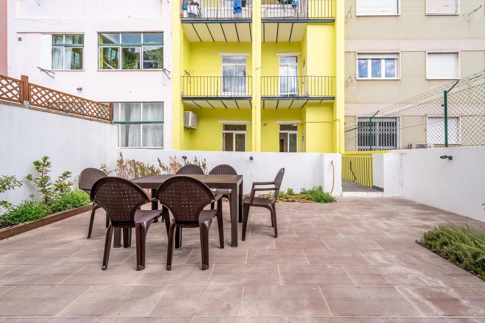 Guestready - Saldanha Building Garden Apartment Lisbon Bagian luar foto